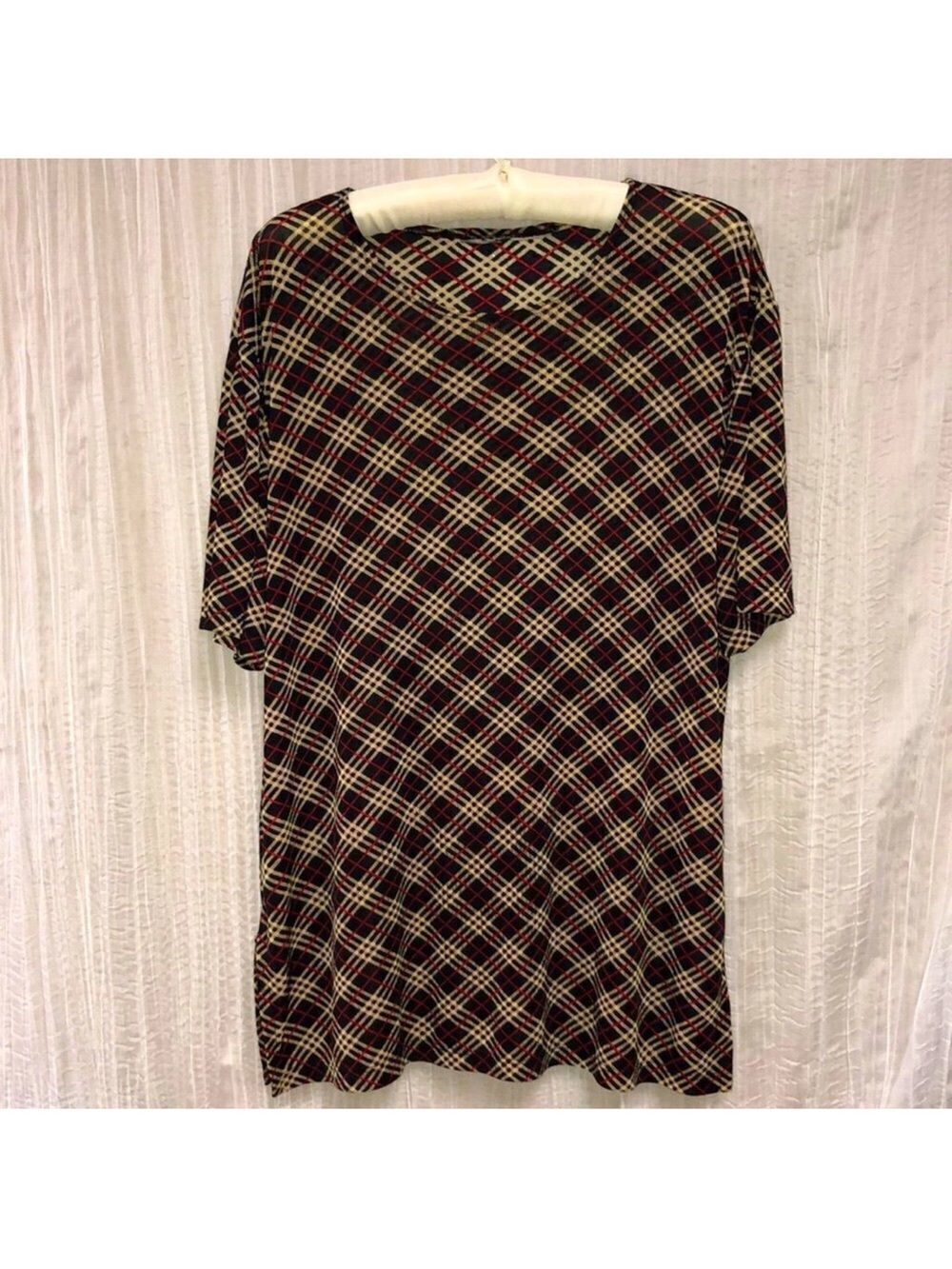 Sz XL-1X Diagonal Nova Check Black Ivory Red Short Sleeve Crewneck Pullover Top
